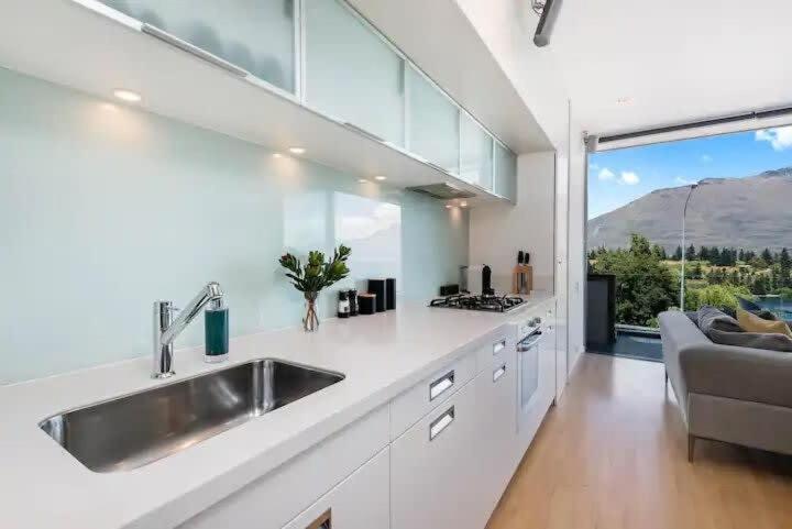Luxury Lakeview 2 Bedroom Apartment Queenstown Dış mekan fotoğraf